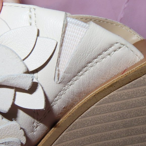 Slide In Mules Wedges • White Leather Sandals• Open Toe • Open Backs • Like New! - Picture 3 of 6